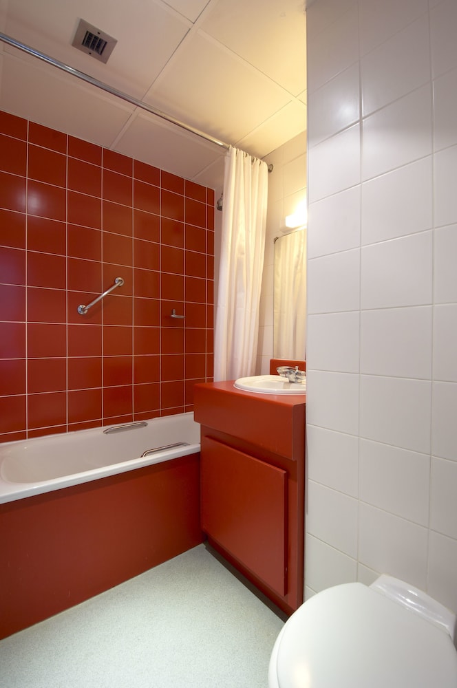 Travelodge Belfast Central 33/61