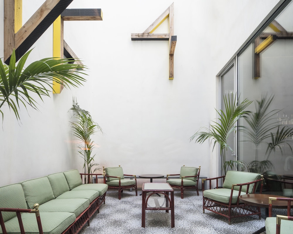 Hotel Les Bains Paris 43/77