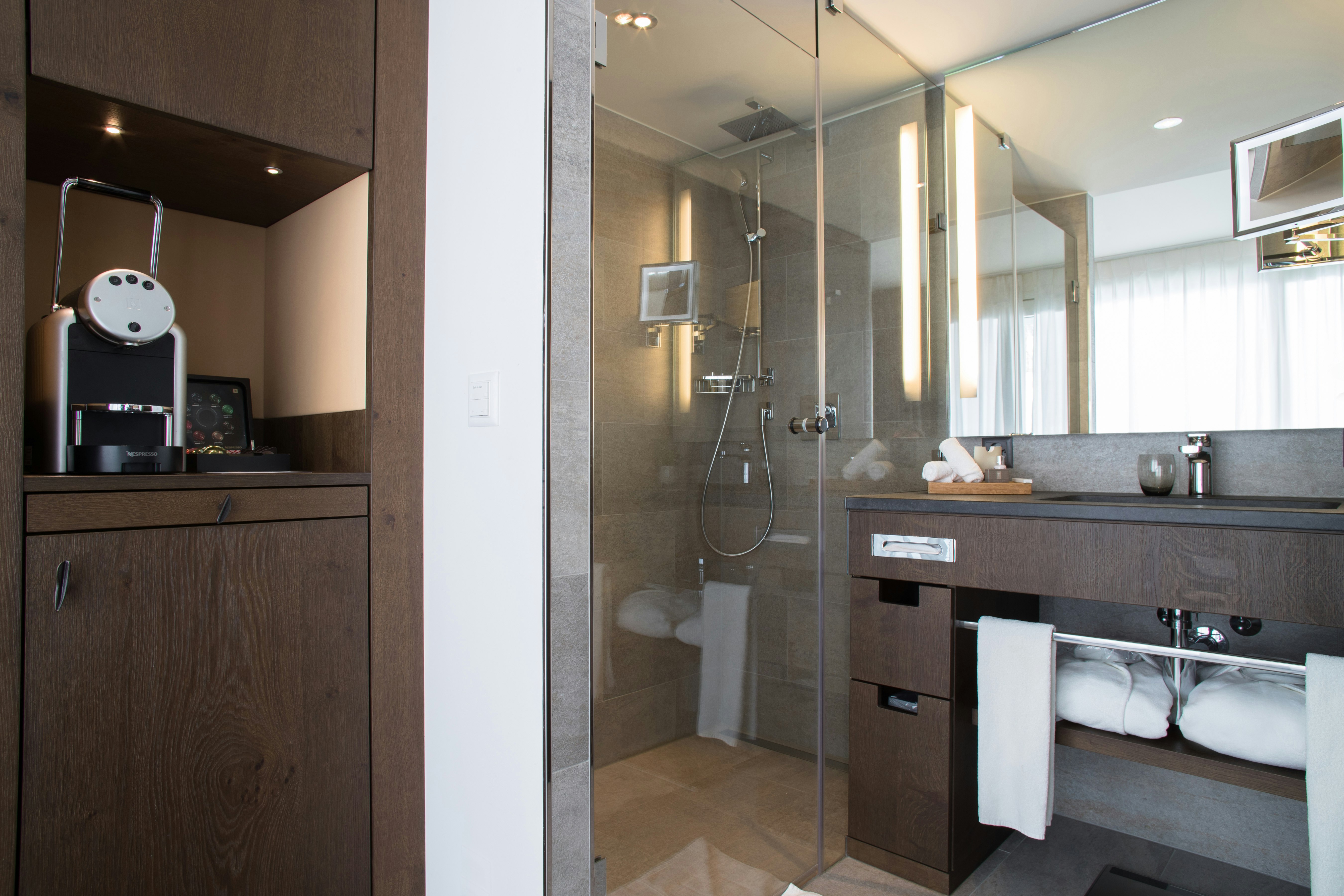 Crans Ambassador Luxury Sport Resort 84/86
