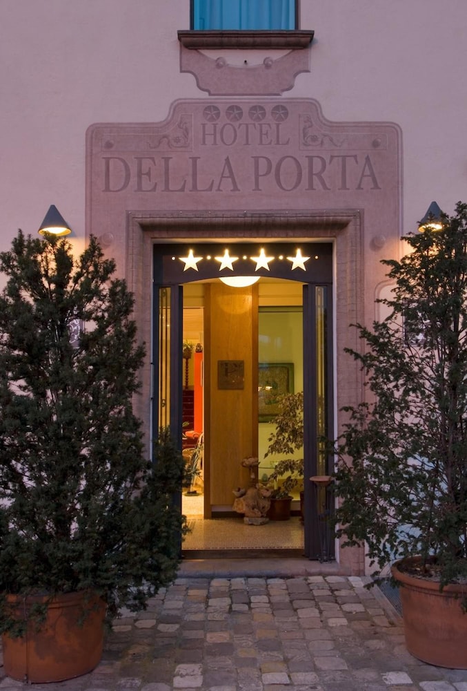 Hotel Della Porta 5/46