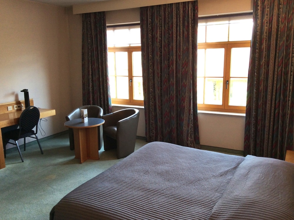 Hotel ABBEY 16/38