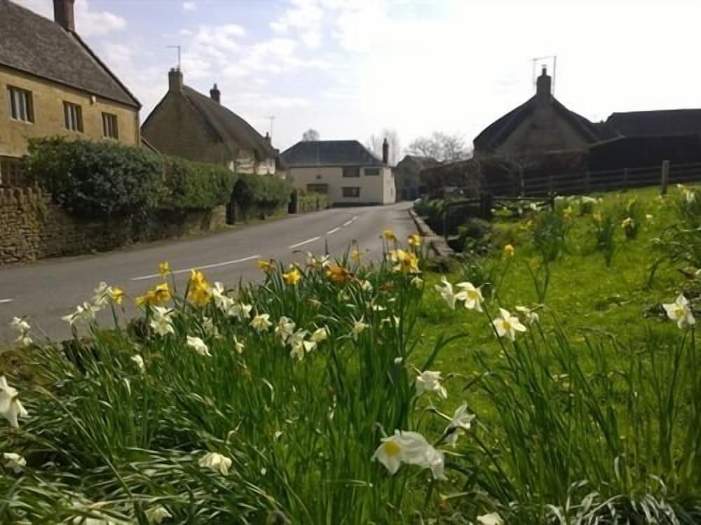 The Helyar Arms 16/18