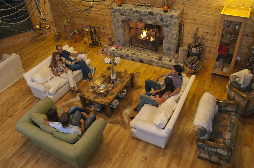 Blanca Patagonia Boutique Inn and Cabins 33/66