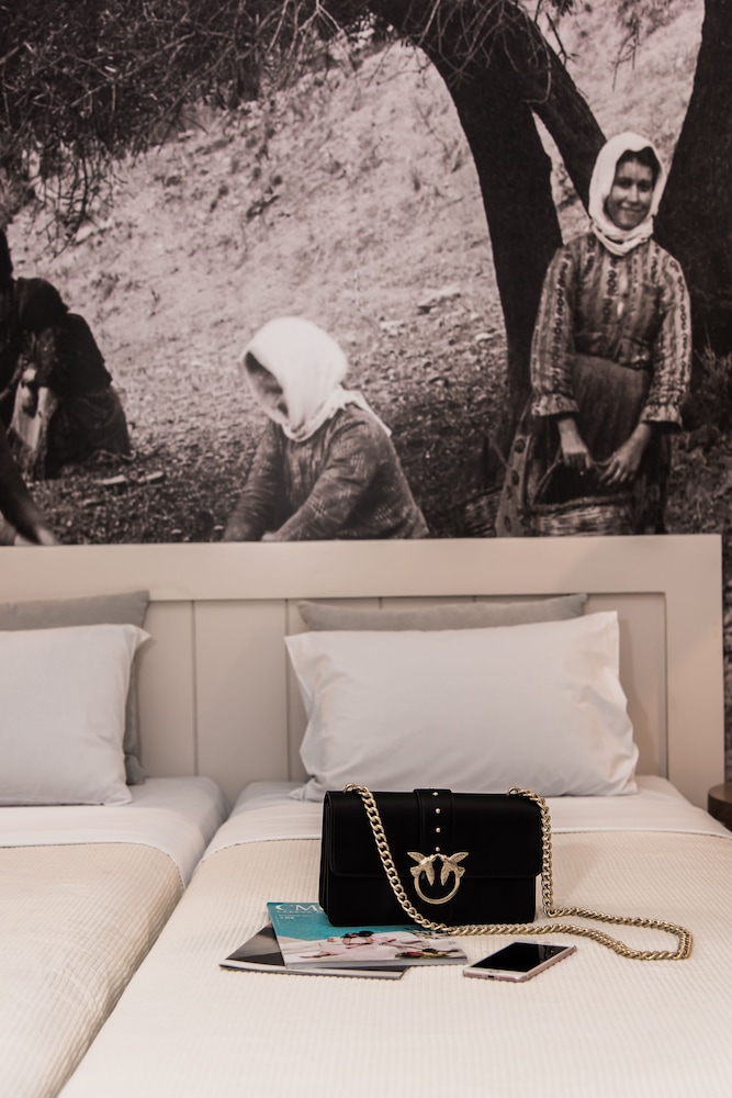 Elia Daliani Suites 30/43