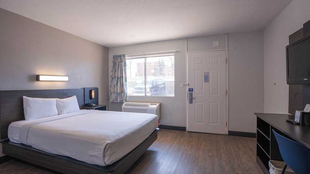 Motel6 Rochester, MN 27/57
