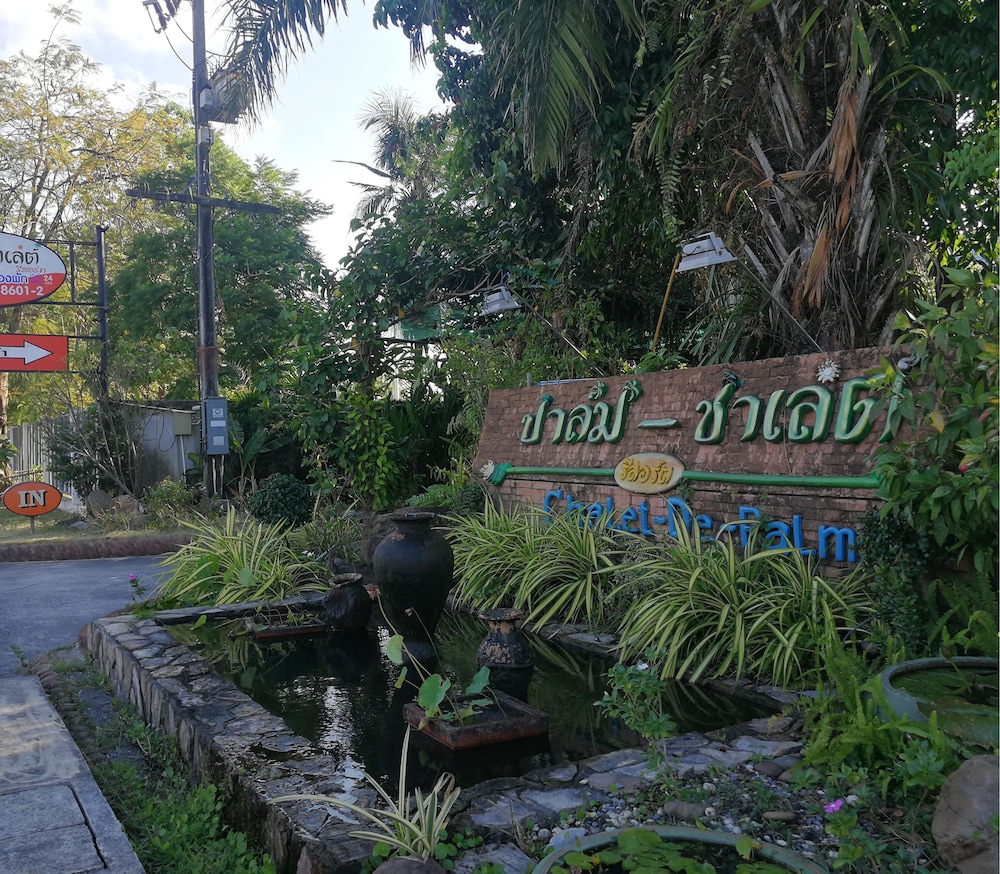 Palm Chalet Resort 42/50