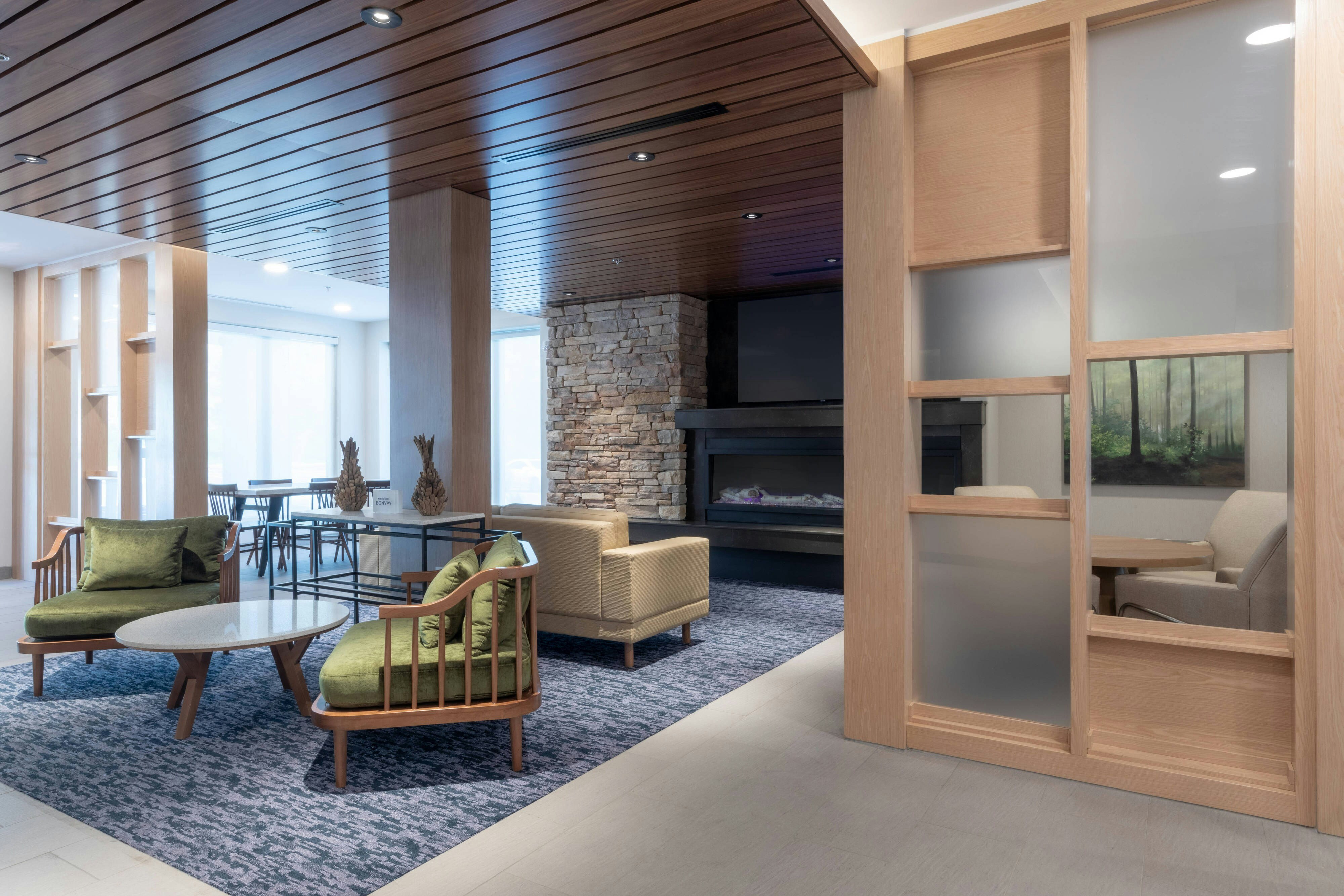 Fairfield Inn & Suites by Marriott Revelstoke 9/15