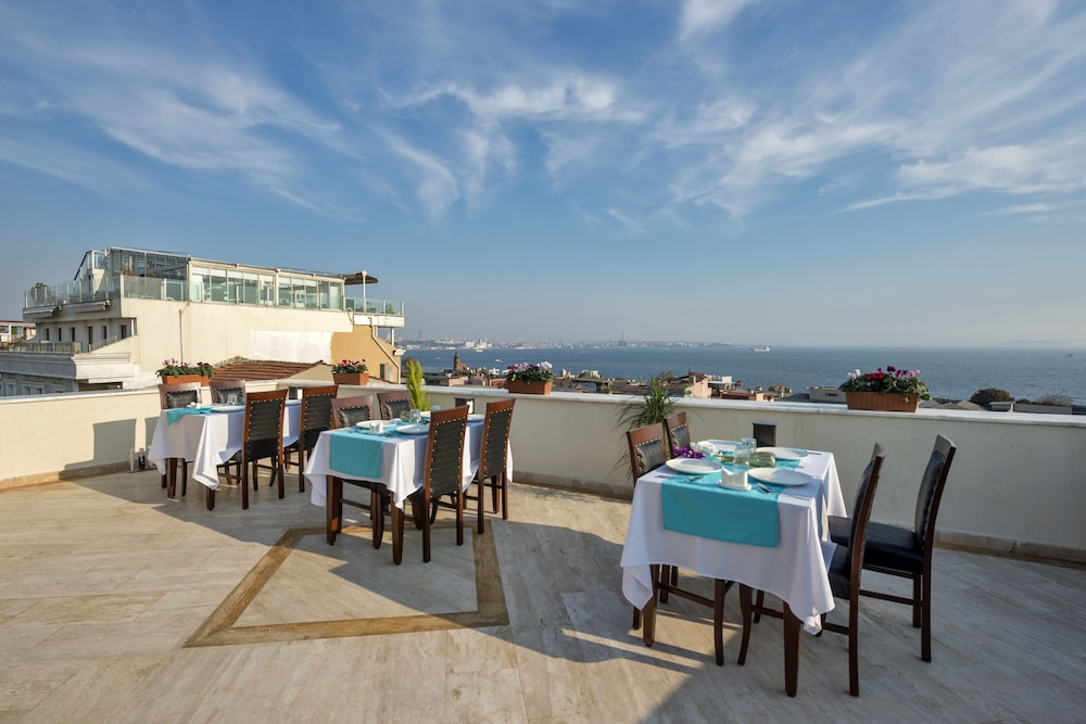 Perapolis Hotel 52/66