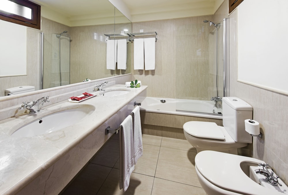 Marylanza Suites & Spa 49/50