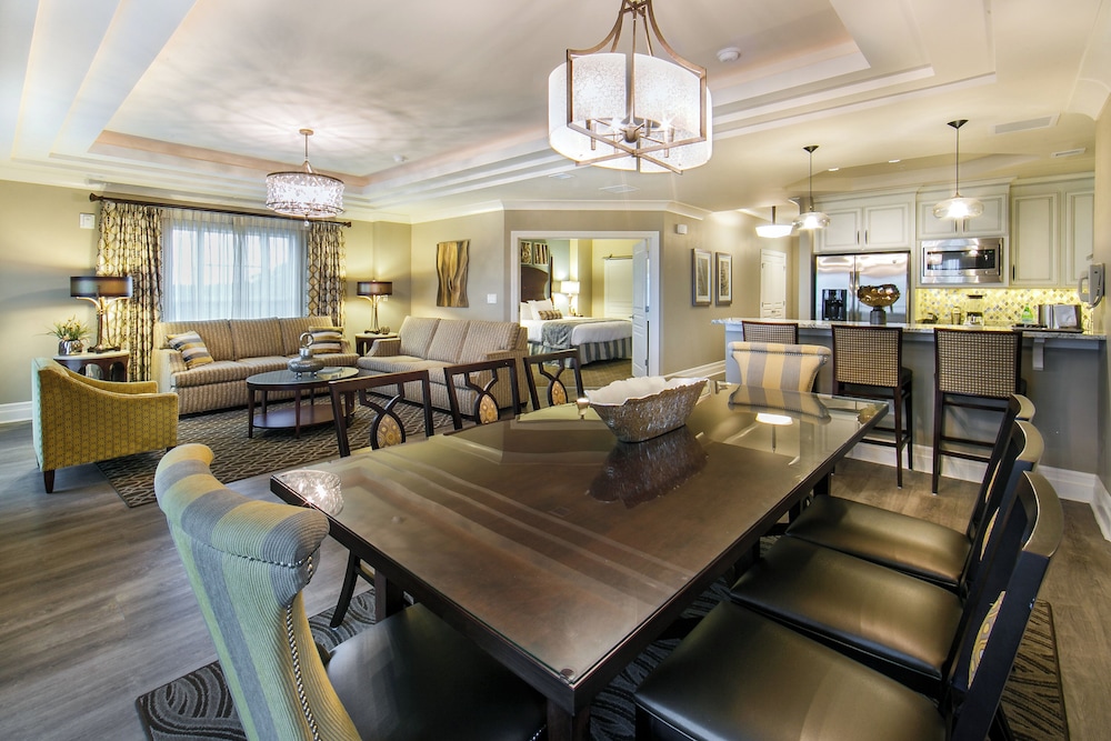 Holiday Inn Club Vacations South Beach Resort 36/50