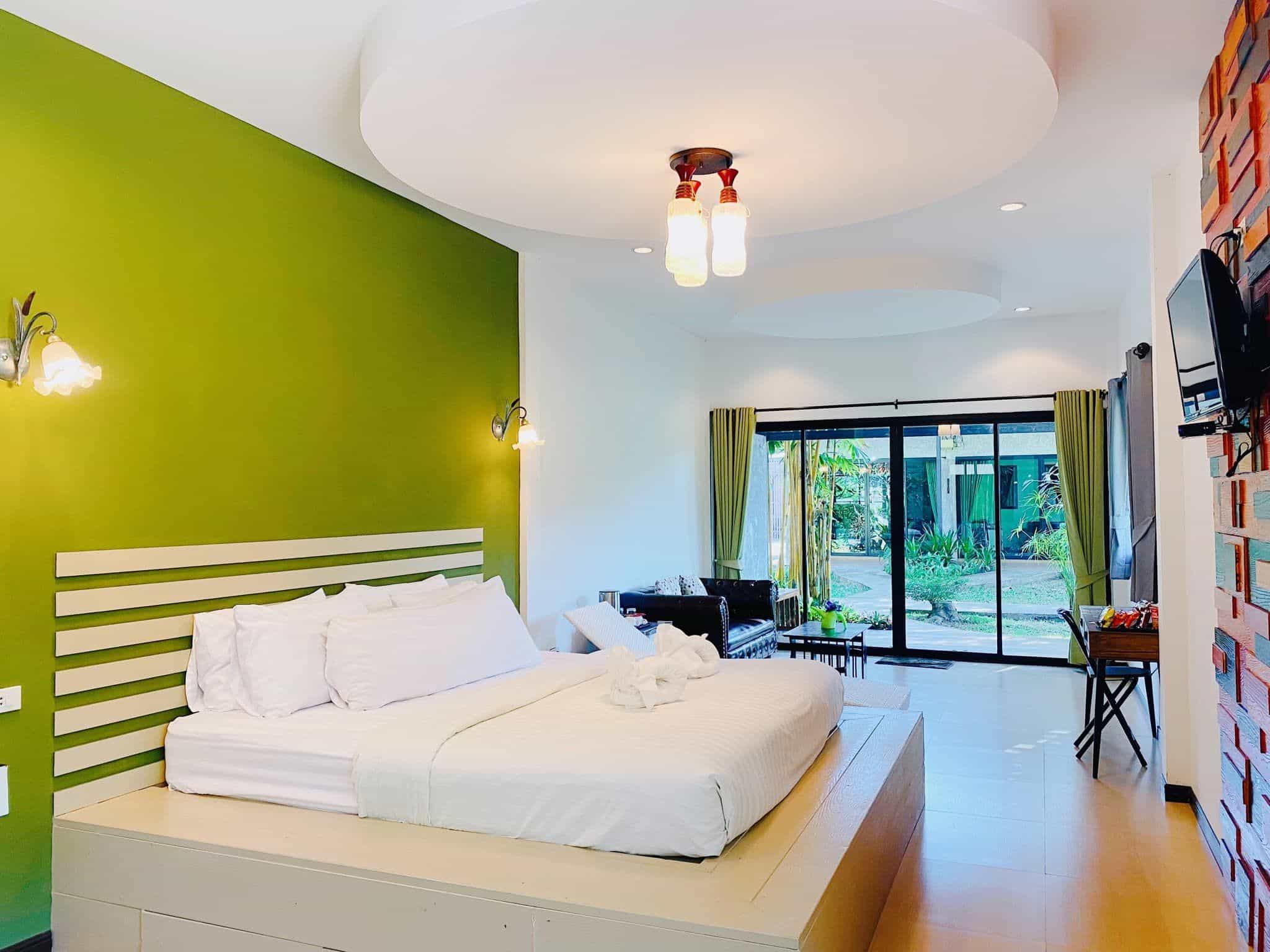 VIP, GARDEN VIEW