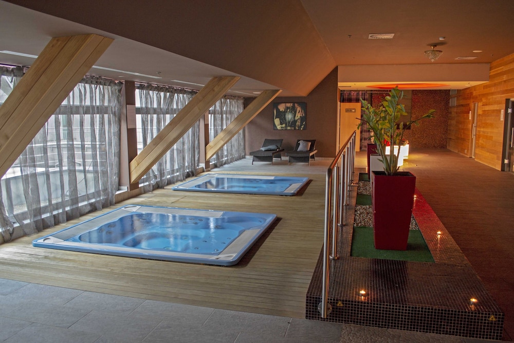 Holiday Inn Trnava 30/66