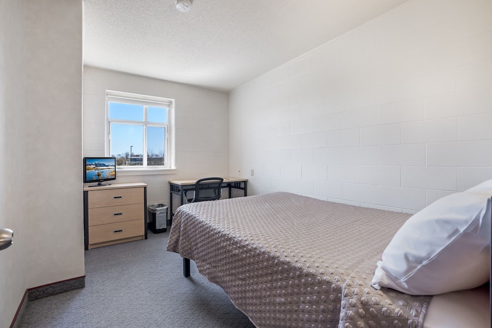 Residence & Conference Centre - Welland 16/50