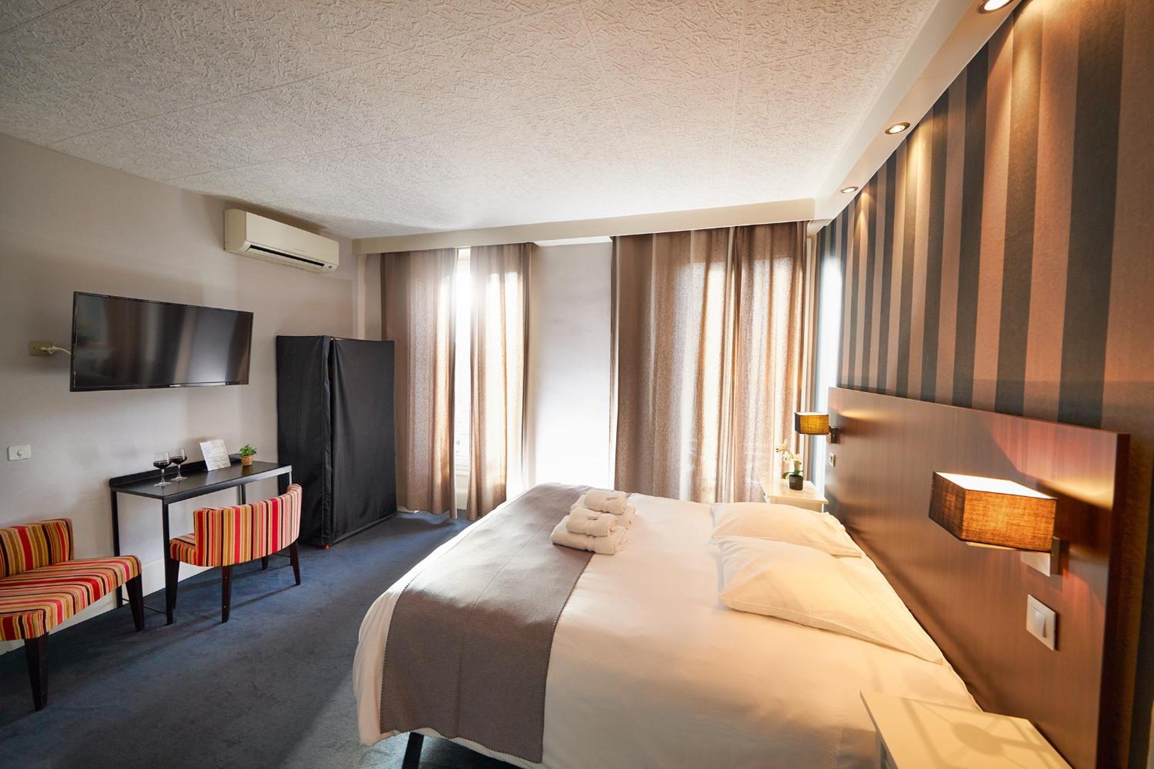 Hotel Les Negociants 18/56
