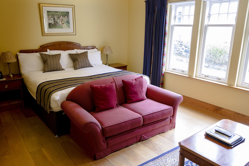 Pine Trees Hotel Pitlochry 40/65