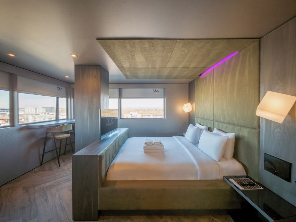 VIP, DOUBLE BED