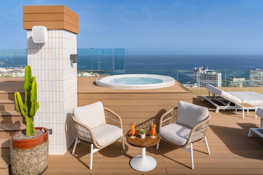 Hotel Atlantic El Tope 60/66