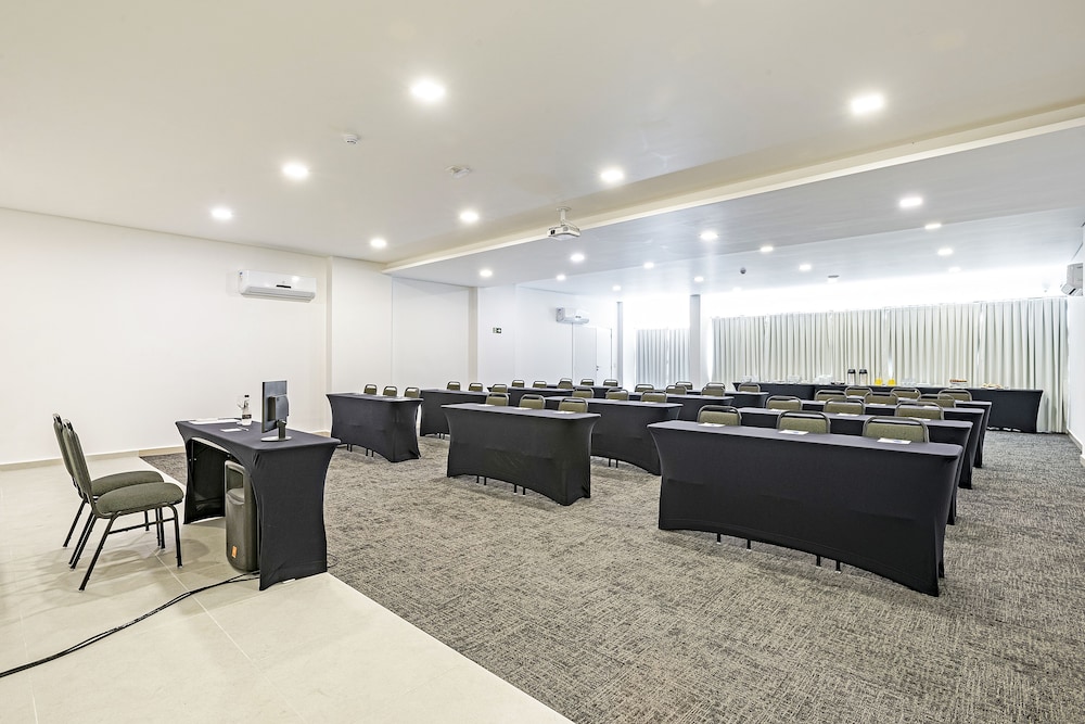 Slim Hotel Curitiba Joao Bettega 41/50