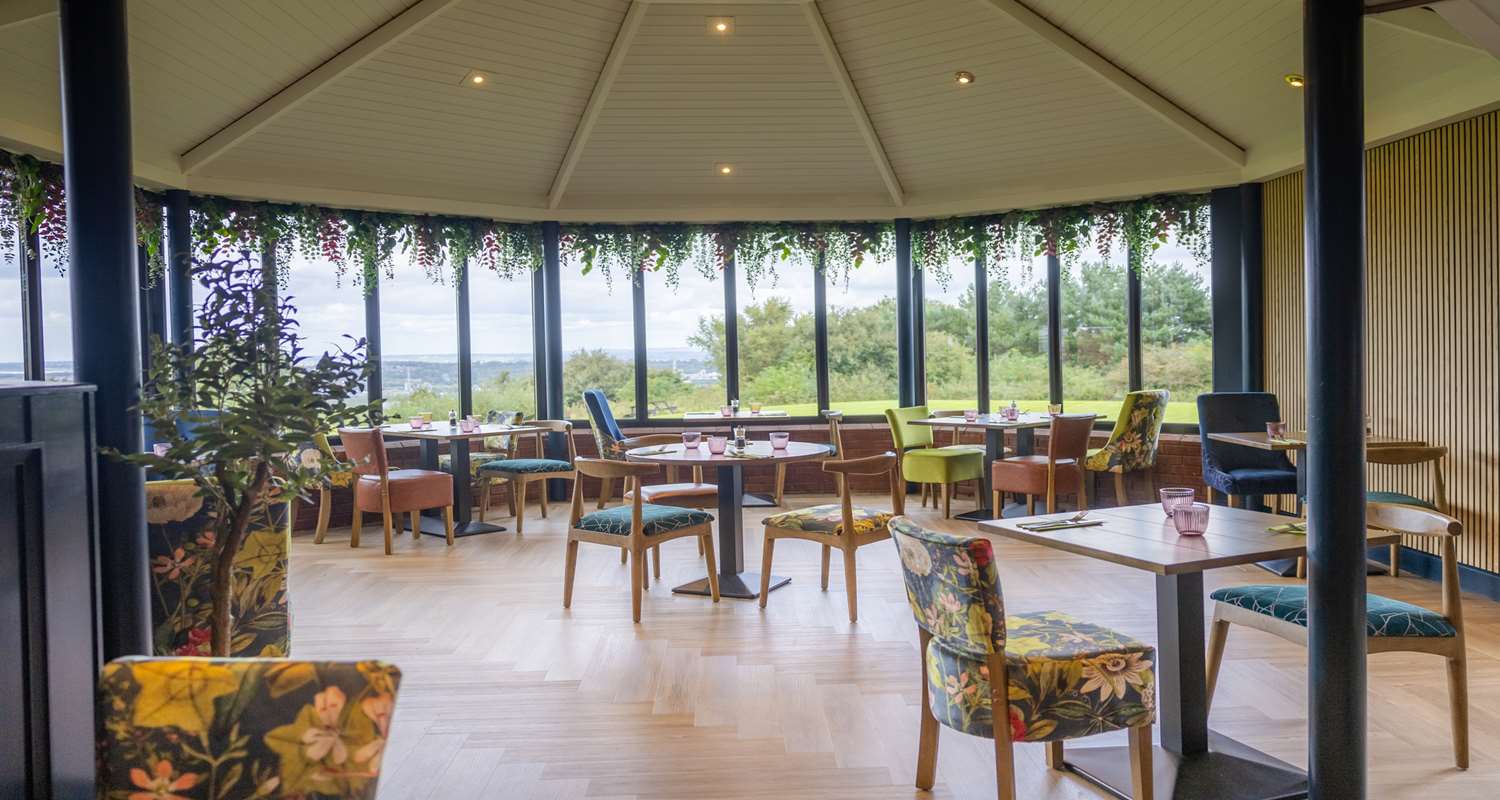 Frodsham Forest Hills Hotel 46/57