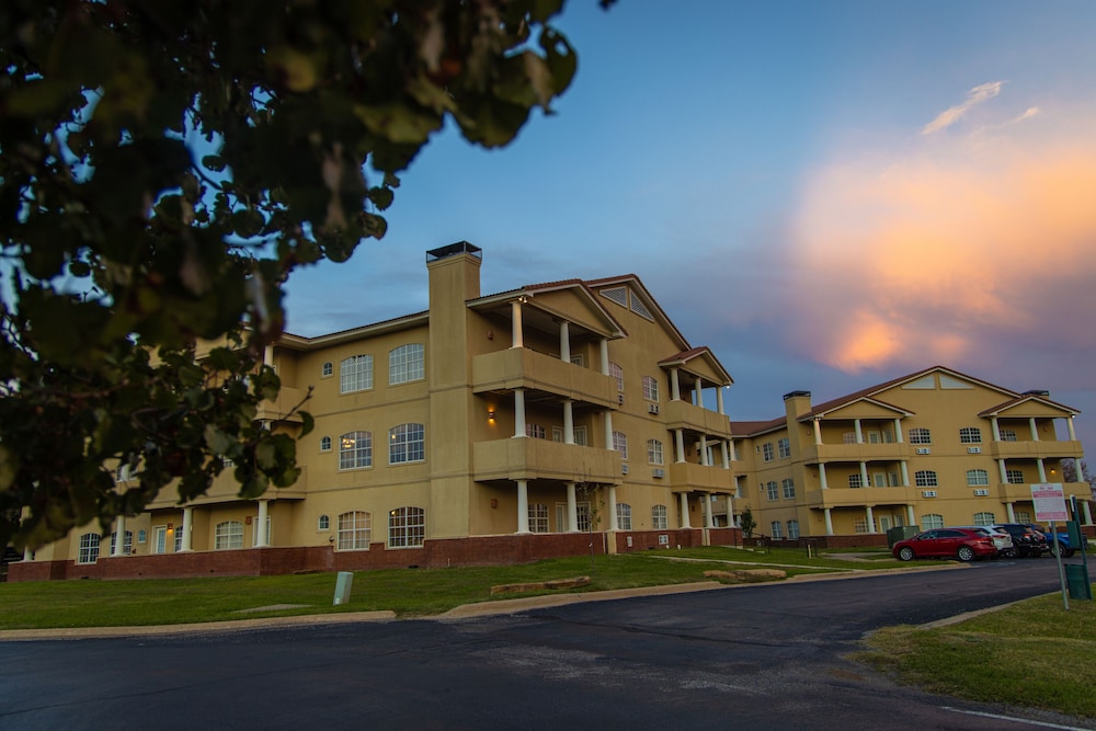 Tanglewood Resort on Lake Texoma, Ascend Hotel Collection 3/50