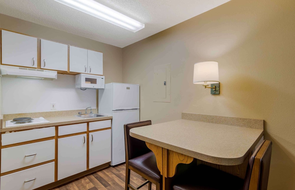 Extended Stay America - Atlanta - Cumberland Mall 38/50