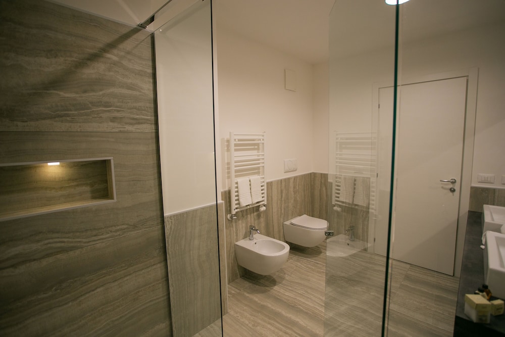 Mosella Suite 64/64