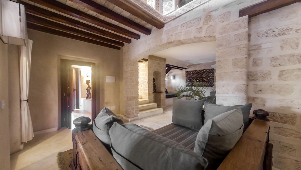 The Charming Lonno Lodge 9/50