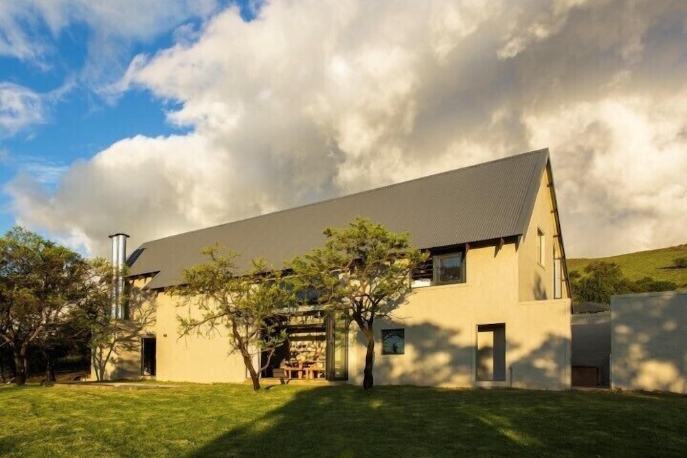 Mount High Luxury Country House 32/37