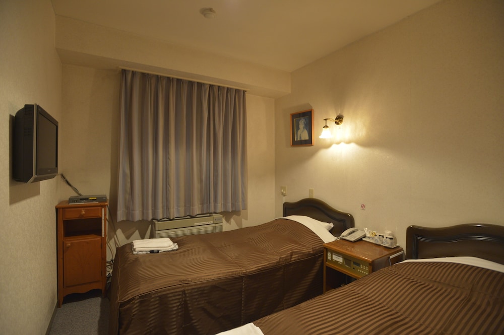 Famy Inn Makuhari 39/57