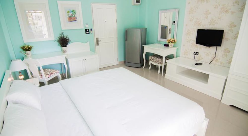 Boonsiri Boutique Hotel 30/50