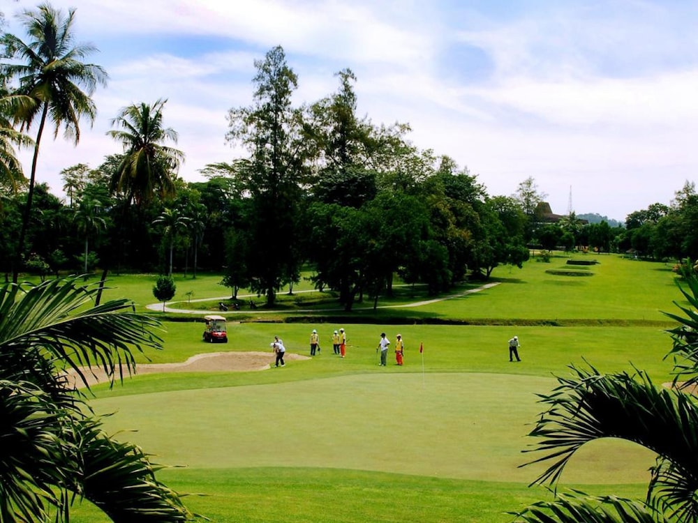 The Royale Krakatau Hotel 44/50