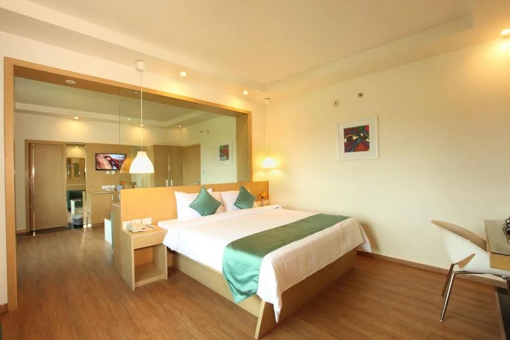 2 BEDROOMS, EXECUTIVE, SUITE