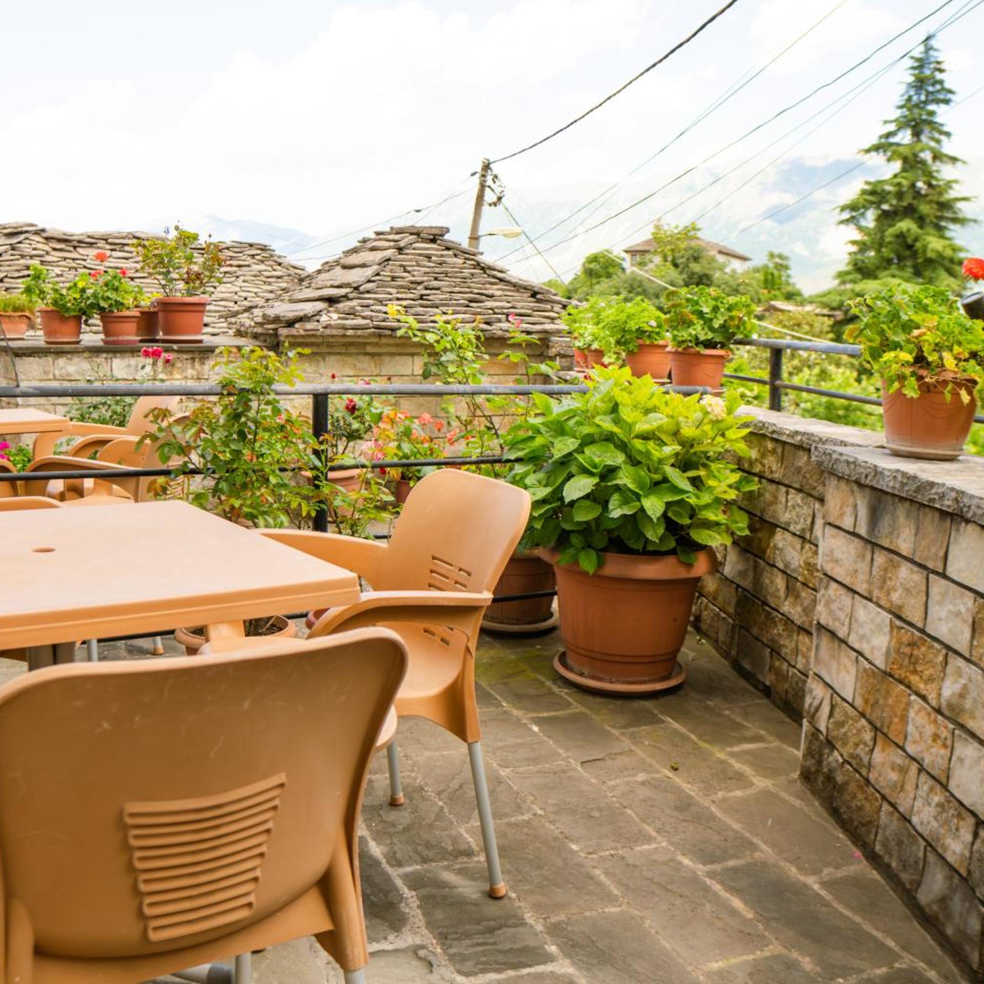 Hotel Old Bazaar in GJIROKASTER