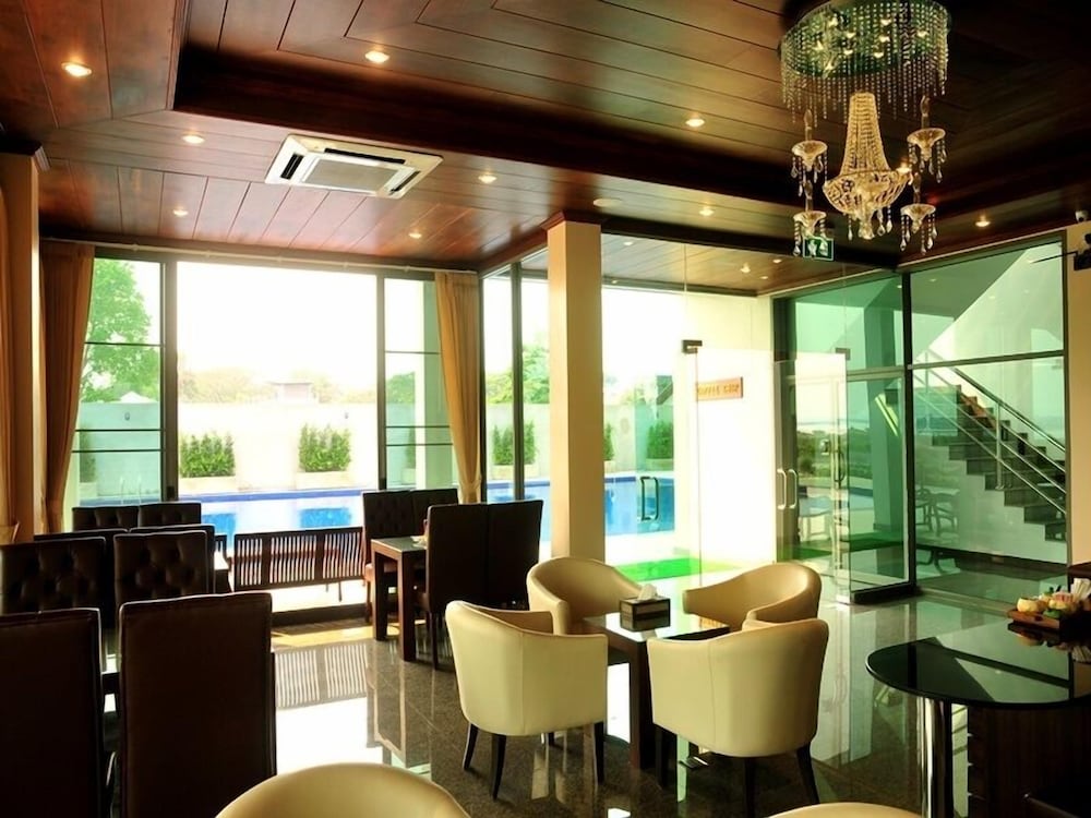 Green Hill Hotel Phayao 7/15