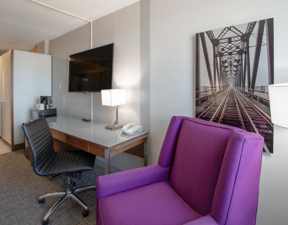Coast Prince George Hotel by APA 42/50
