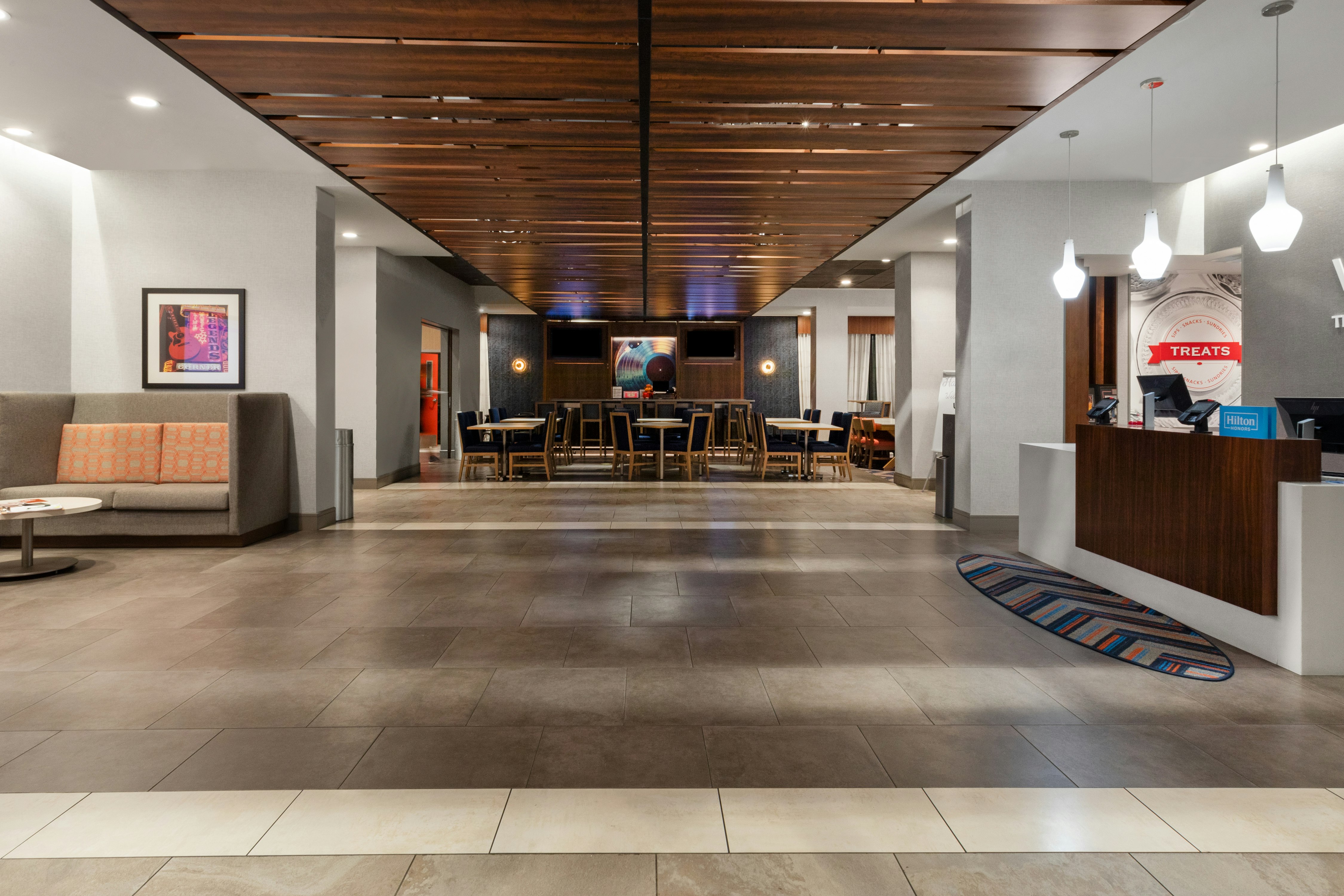 Hampton Inn By Hilton Nashville Airport Century Place 12/42