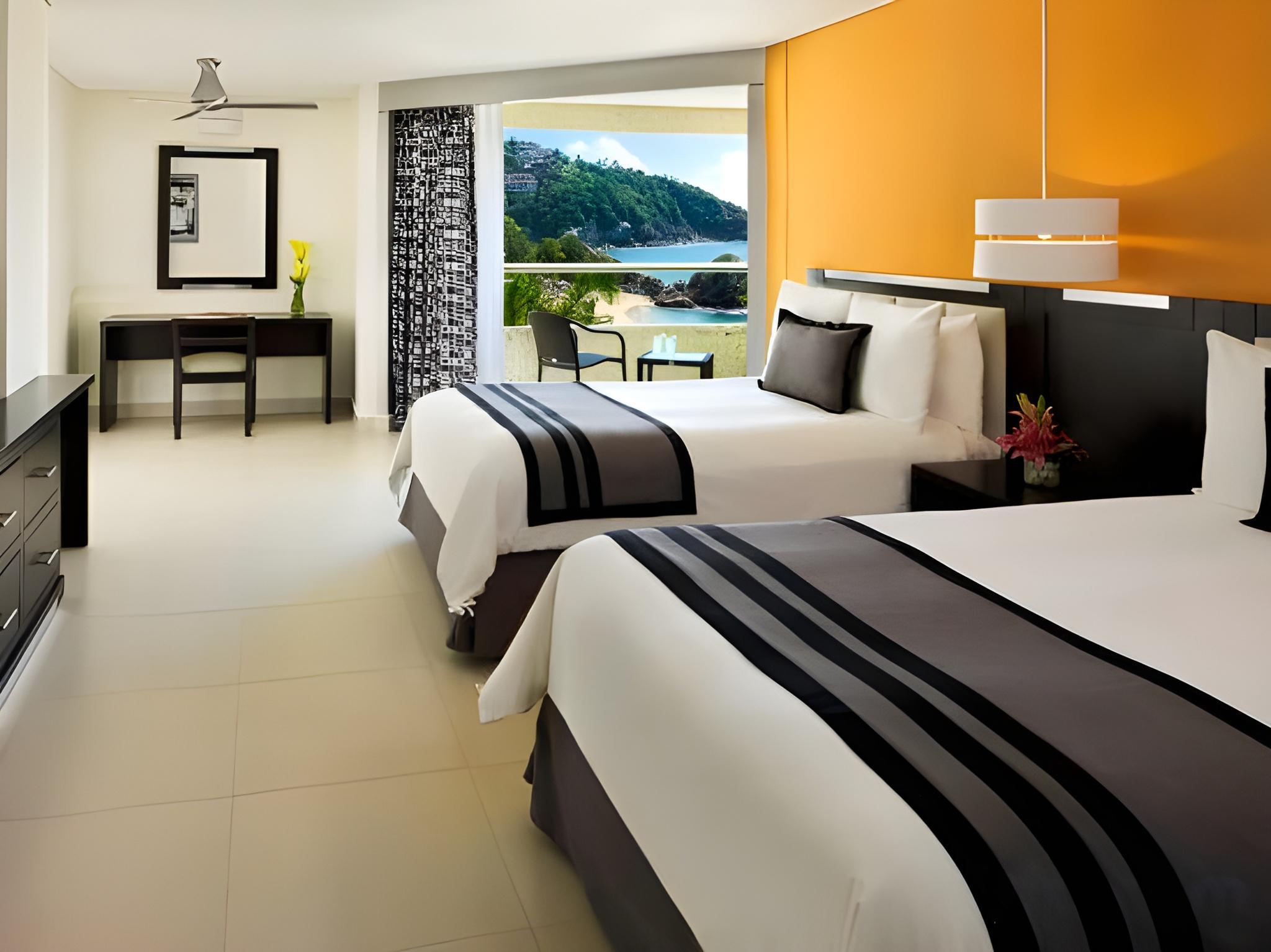 Deluxe, 2 Double Beds, Partial Ocean View