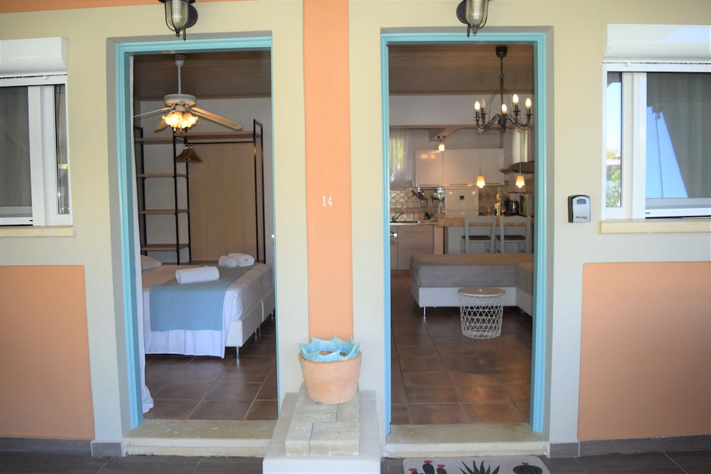 Simatos Apartments & Studios 7/50