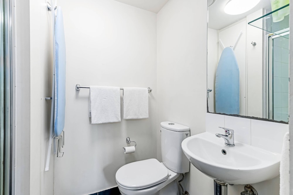 Quality Apartments North Melbourne 52/54