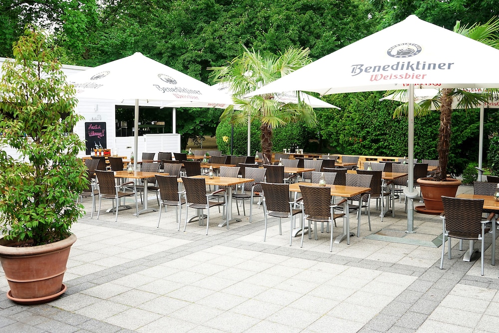 Dorint Kongresshotel Dusseldorf / Neuss 31/44