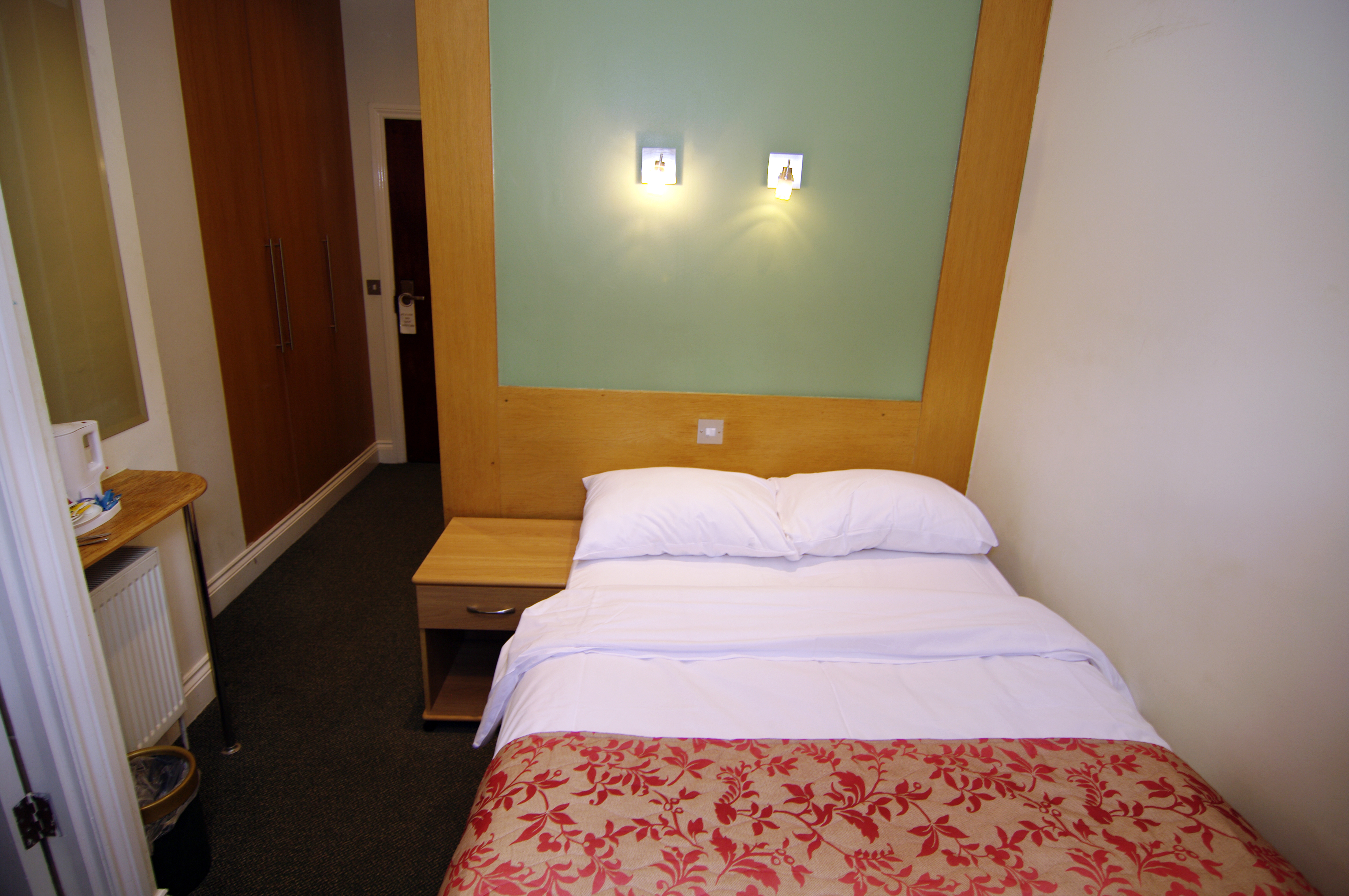 Westbury Hotel 21/57