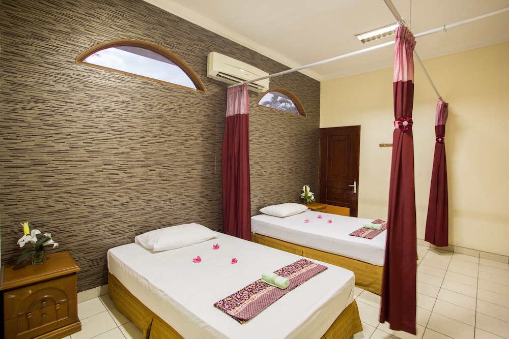 The Royale Krakatau Hotel 23/50