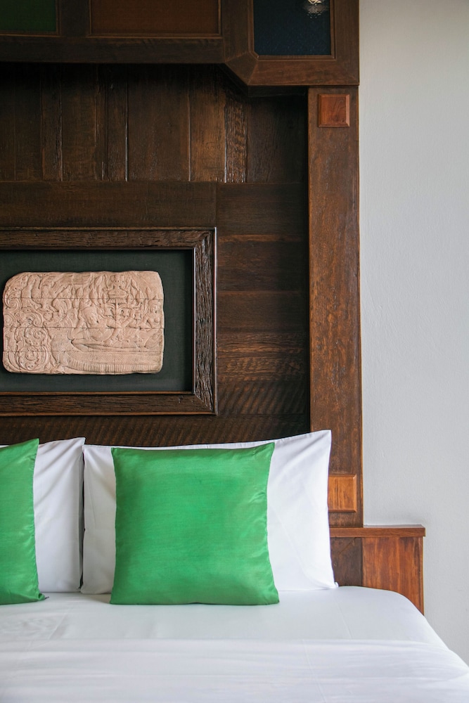 Lamphu Tree House Boutique Hotel 36/70