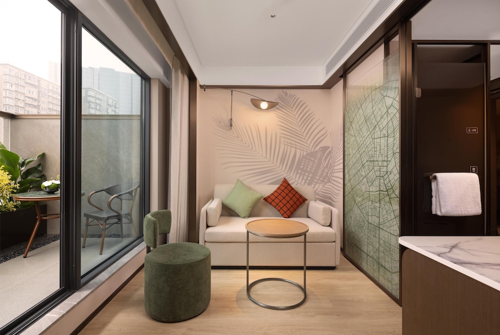 Hilton Garden Inn Chengdu Huaxi Wuhou Shrine 40/56
