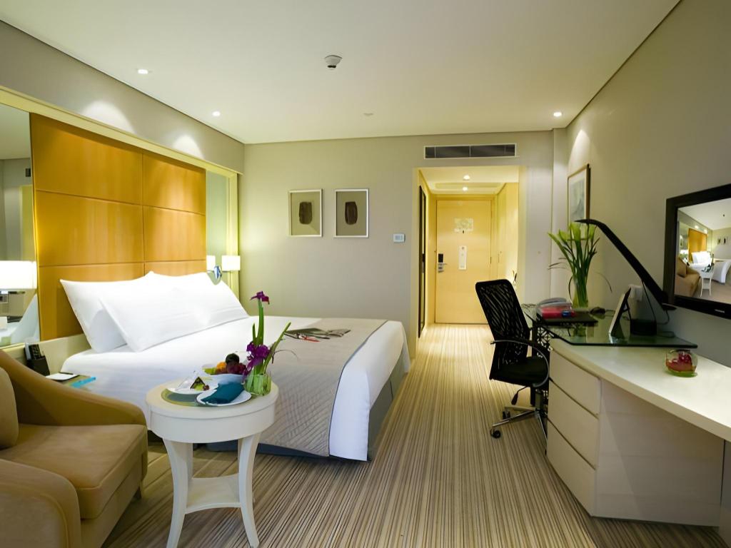 غرفة ديلوكس بسرير كوين، Jin Jiang Tower Hotel 3/7