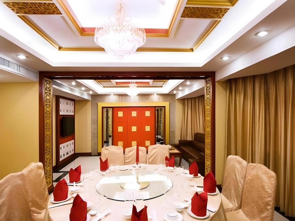 Overseas Chinese Quanzhou 39/50