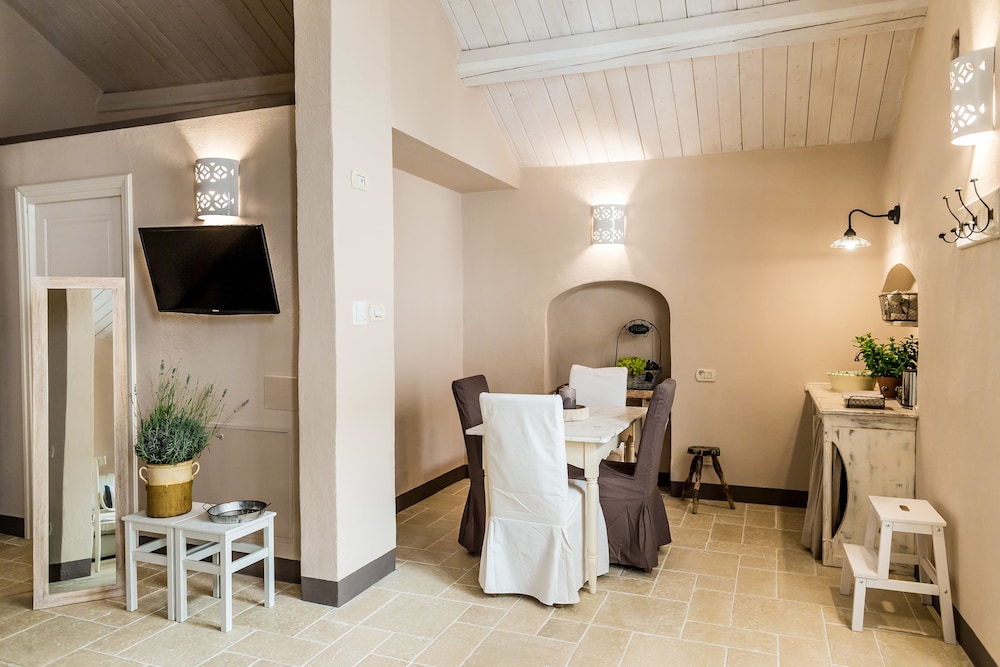 Borgo San Gaetano 25/50