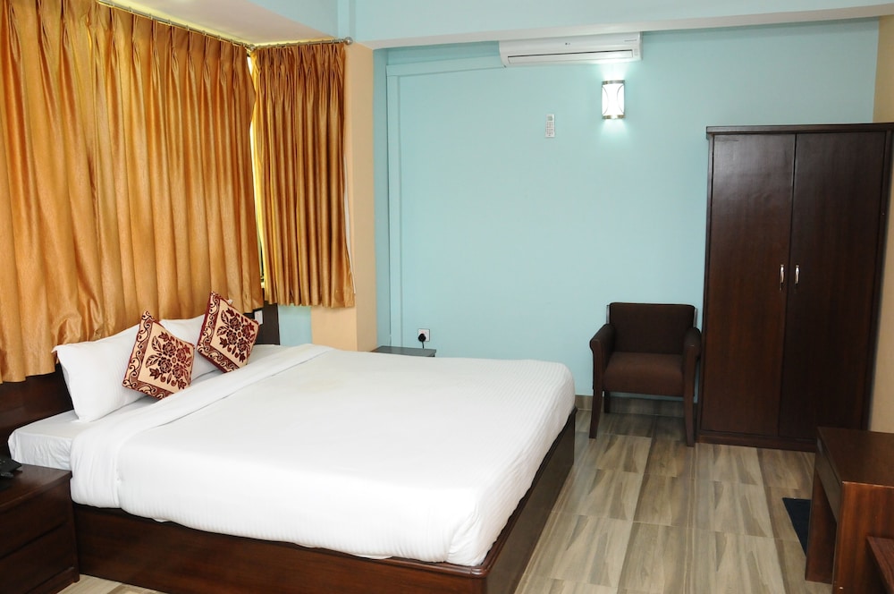 Rameshworam Hotel 4/15