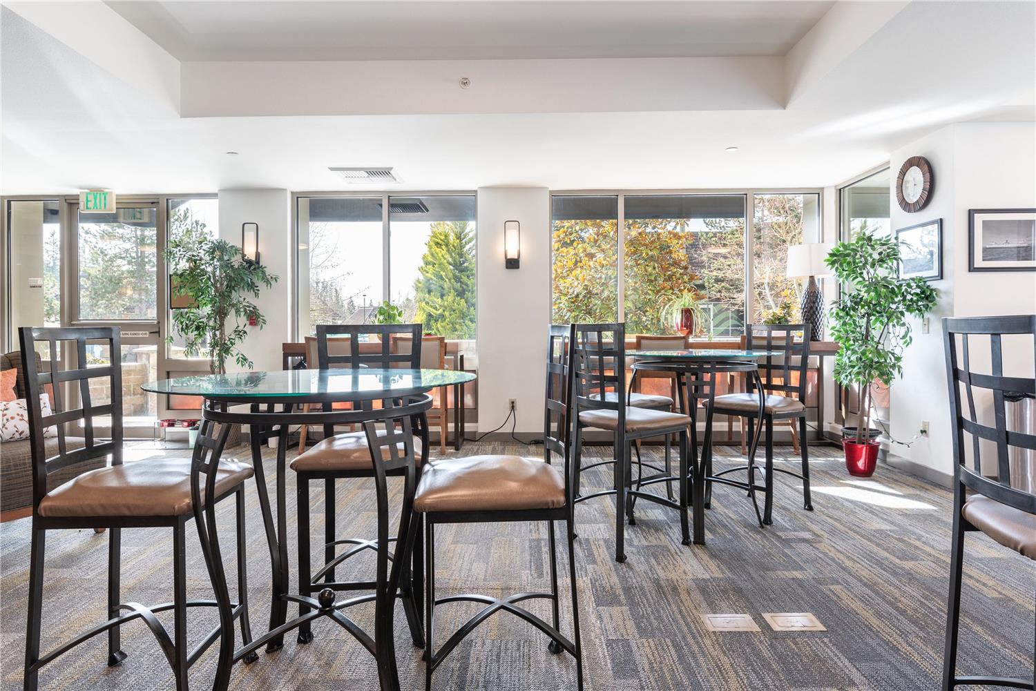 Marshall Suites Bainbridge Island, SureStay Collection by BW 26/34