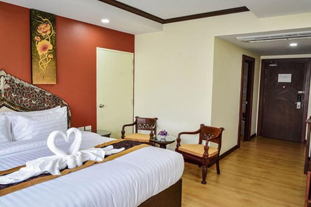 DELUXE, DOUBLE BED